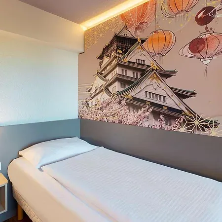 Dusseldorf-hbf Hotel