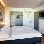 Dusseldorf-hbf Hotel